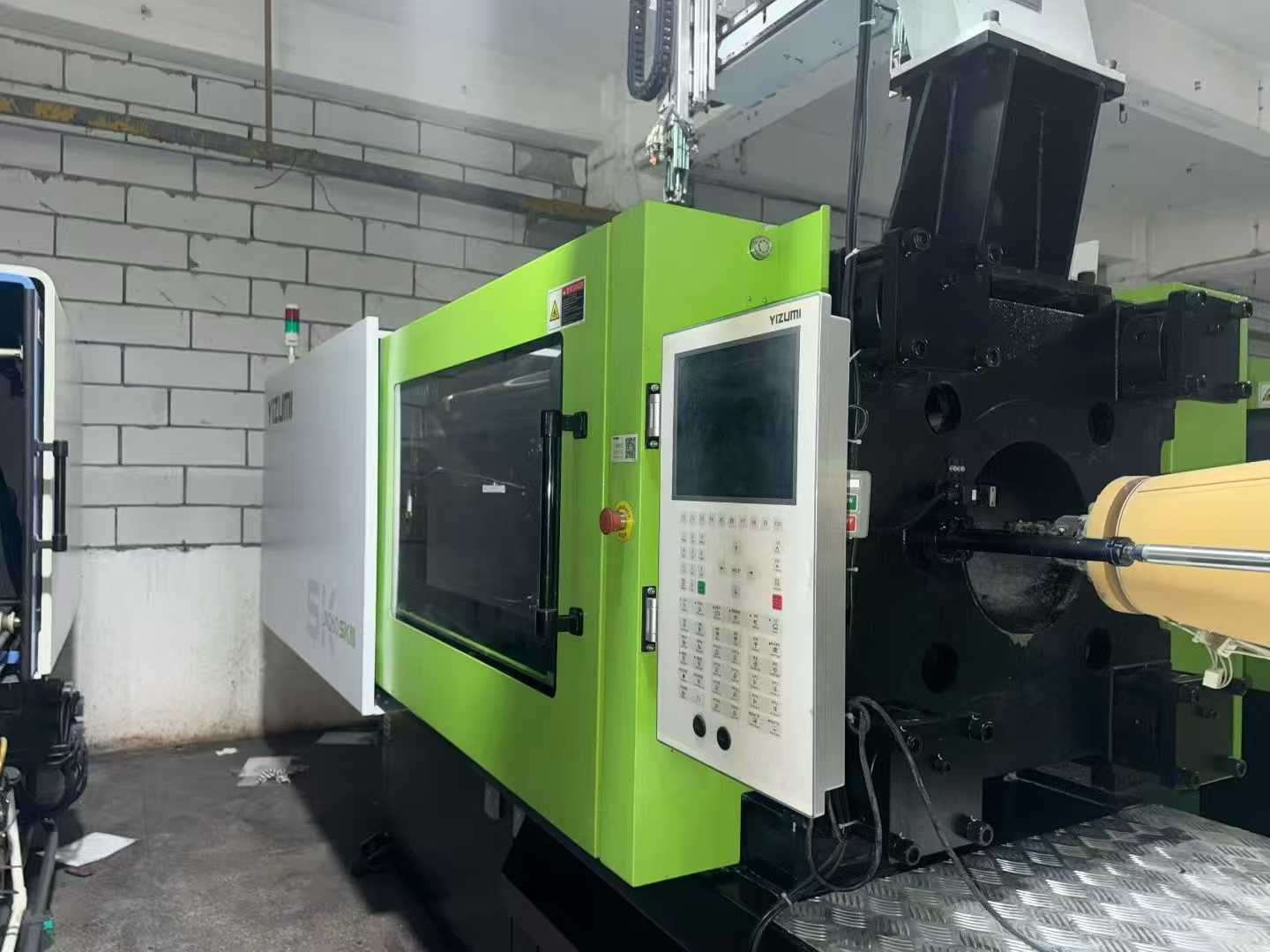 Yizumi 260SK3️⃣ There are only three more servo machines left.