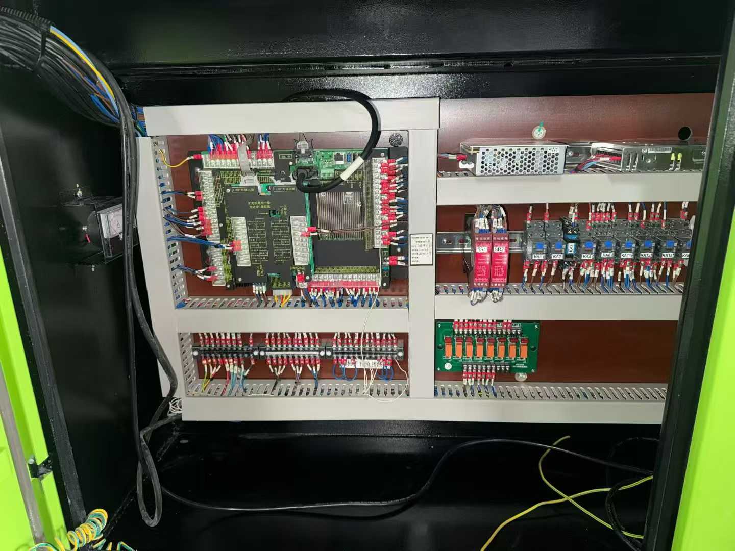 Yizumi 260SK3️⃣ There are only three more servo machines left.