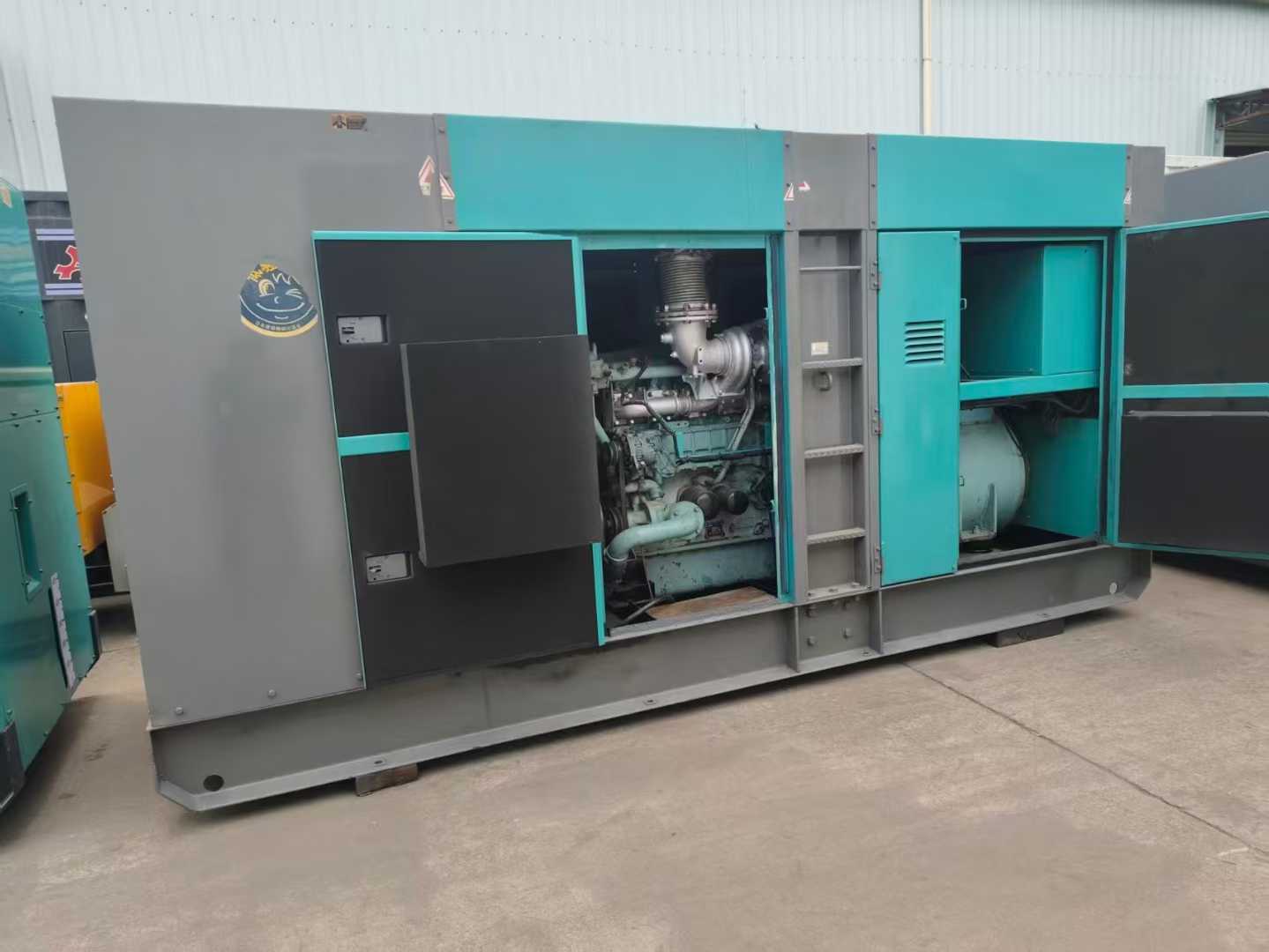 300kw second-hand imported diesel generator set with Mitsubishi soundproof enclosure S6B3.