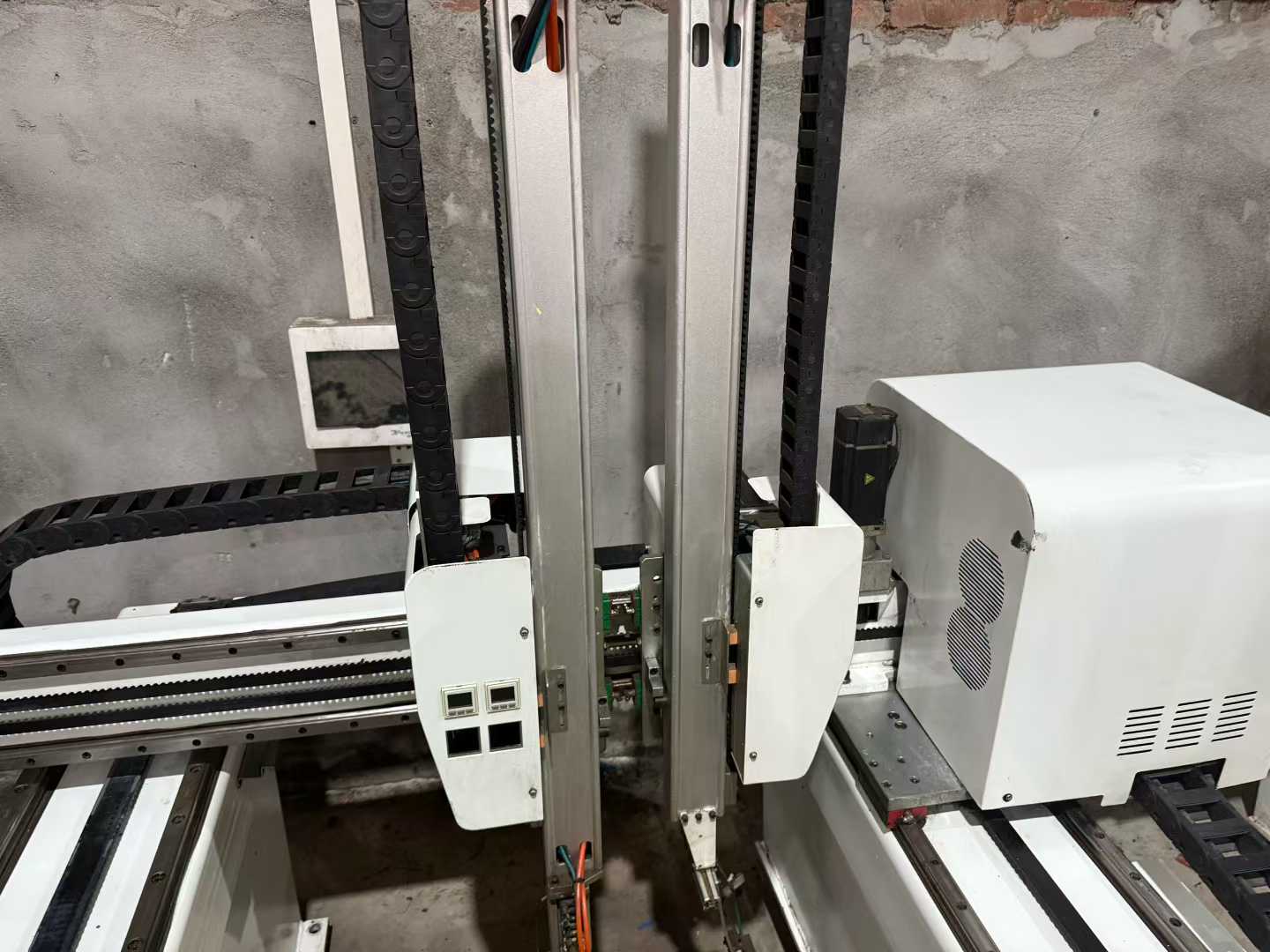 Tuosida 80s – 120s Five-axis robotic arms – a batch.