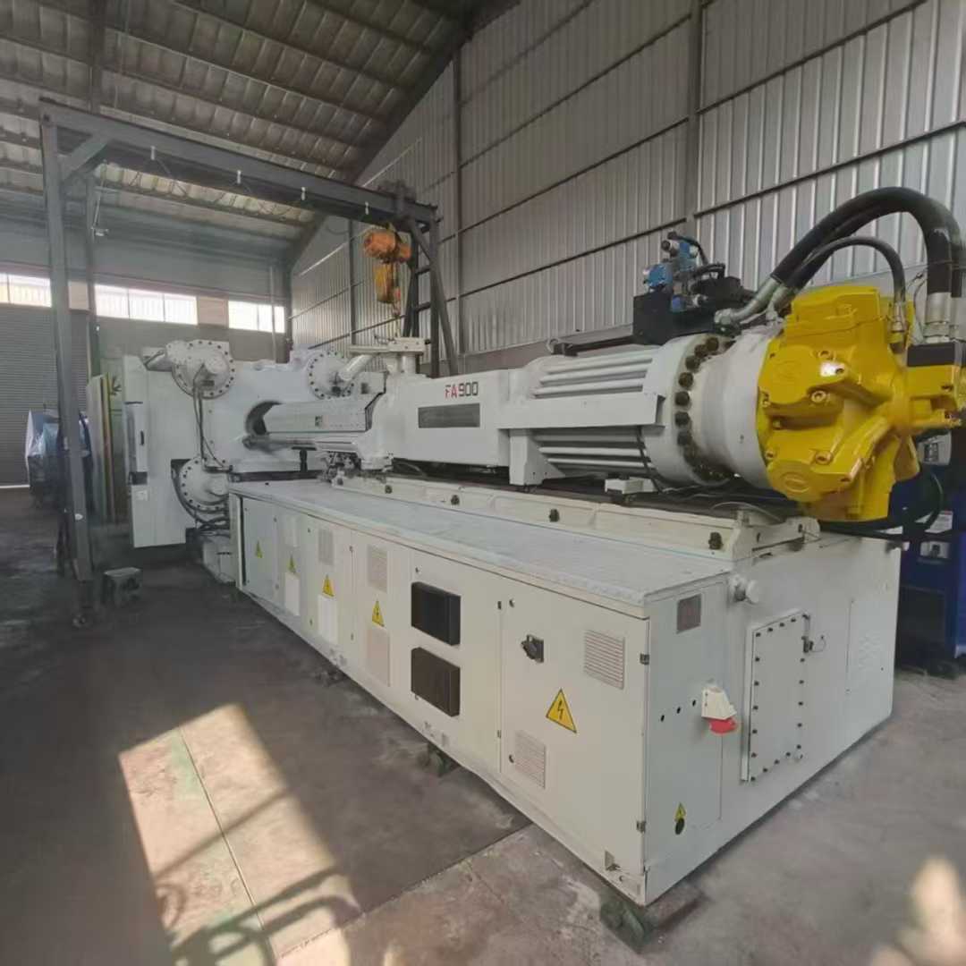 2 units of the Lijin 900T original factory servo machine, two-plate machine, lower mold 1180m, screw 110m.