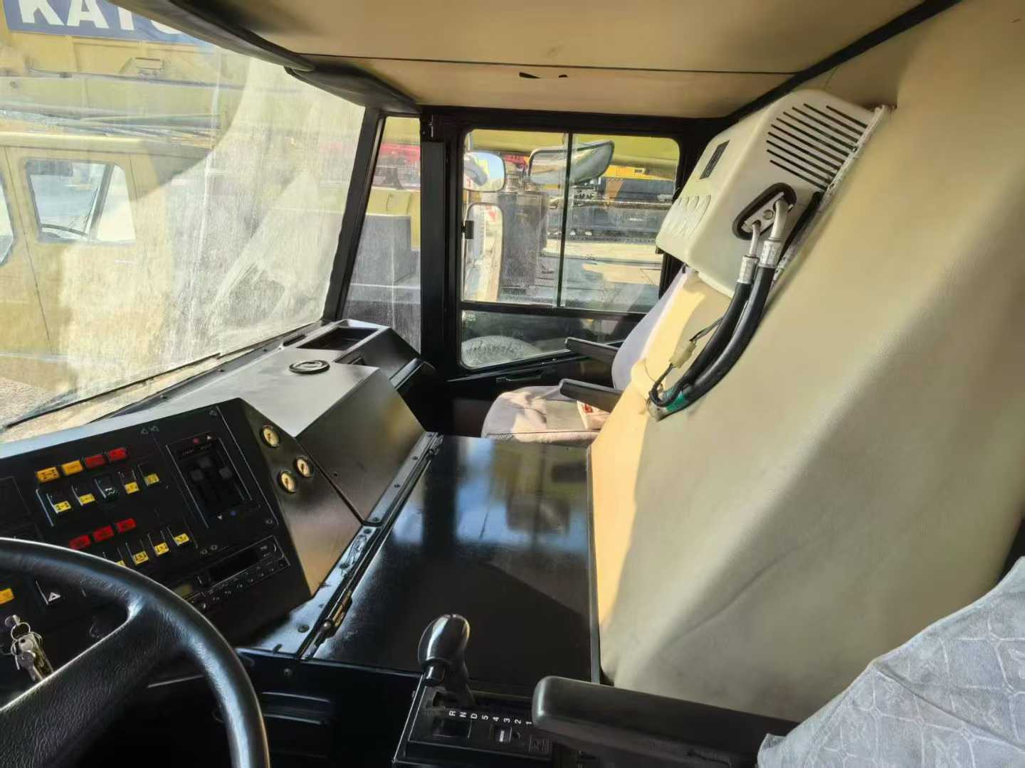 Demag 80-ton crane, 2002 model.