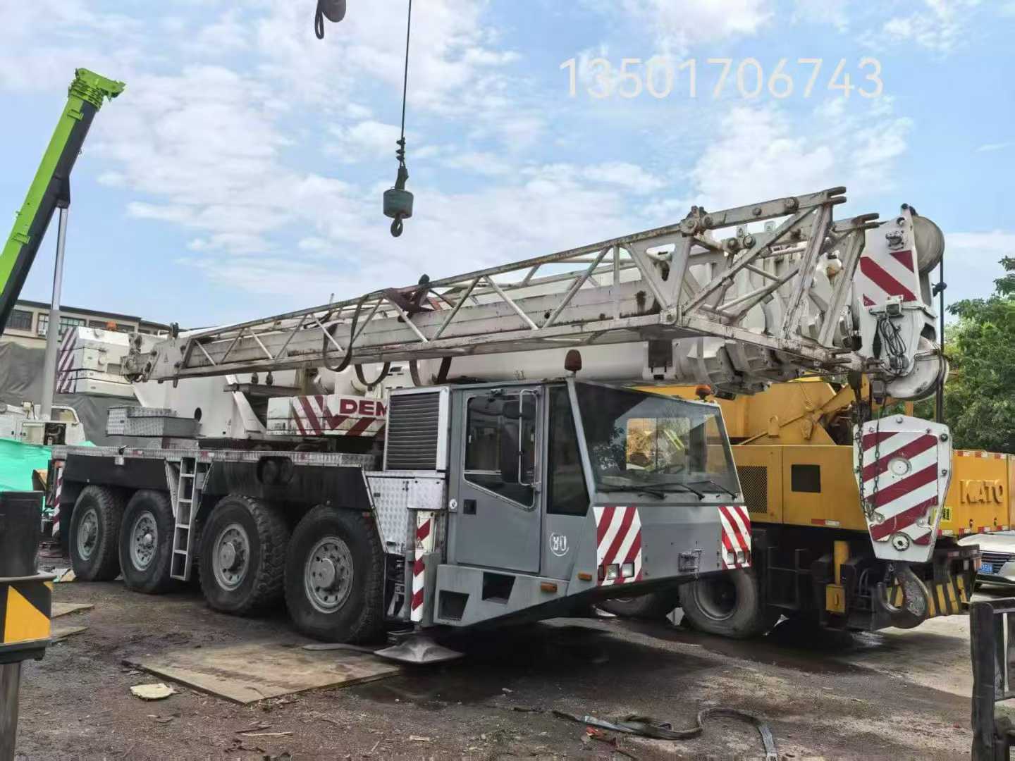 Demag 80-ton crane, 2002 model.