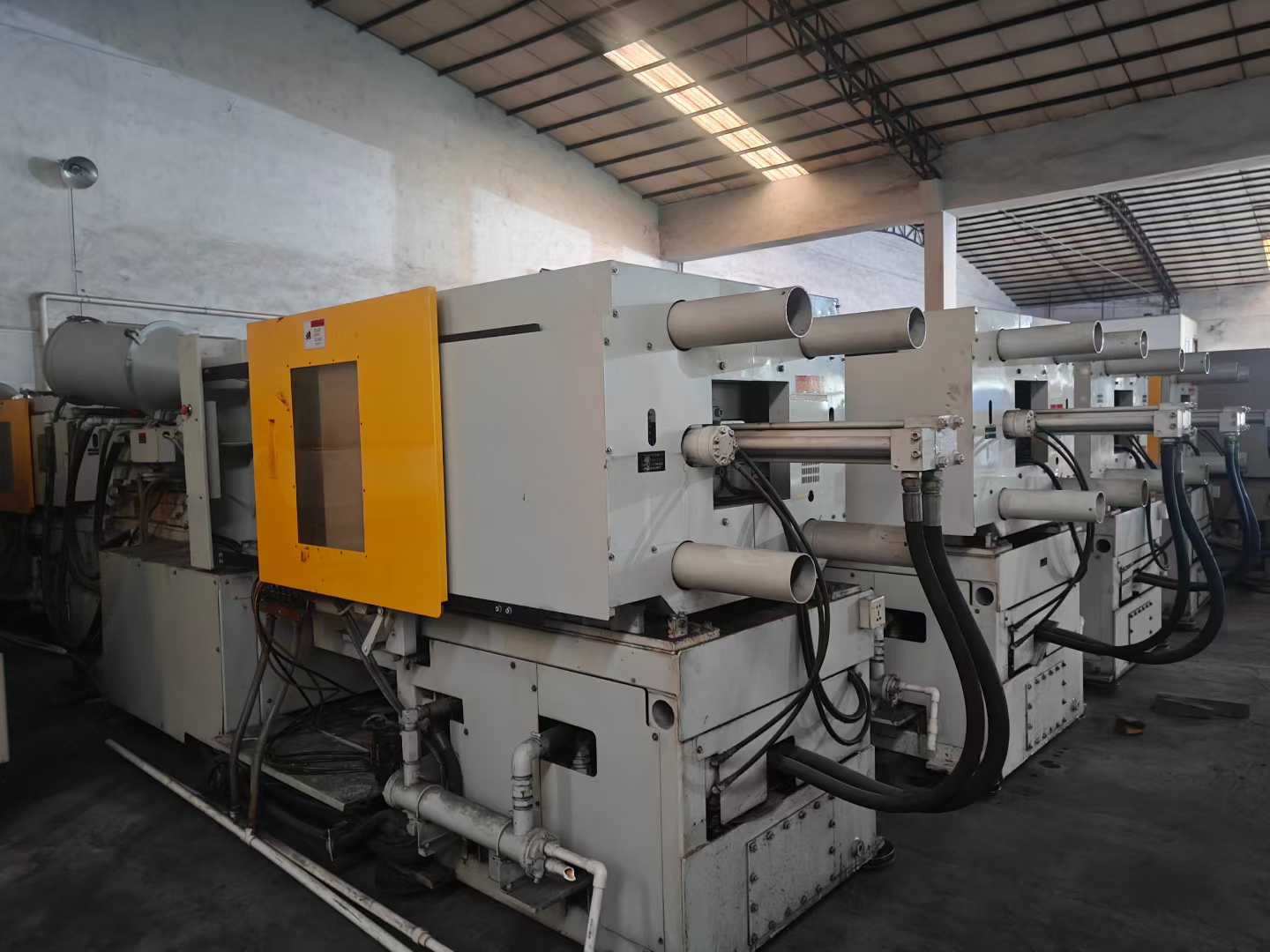 Kawaguchi KM140 – 1 unit KM180 – 4 units KX220 – 1 unit KM180C2, five units; KX180, two units.