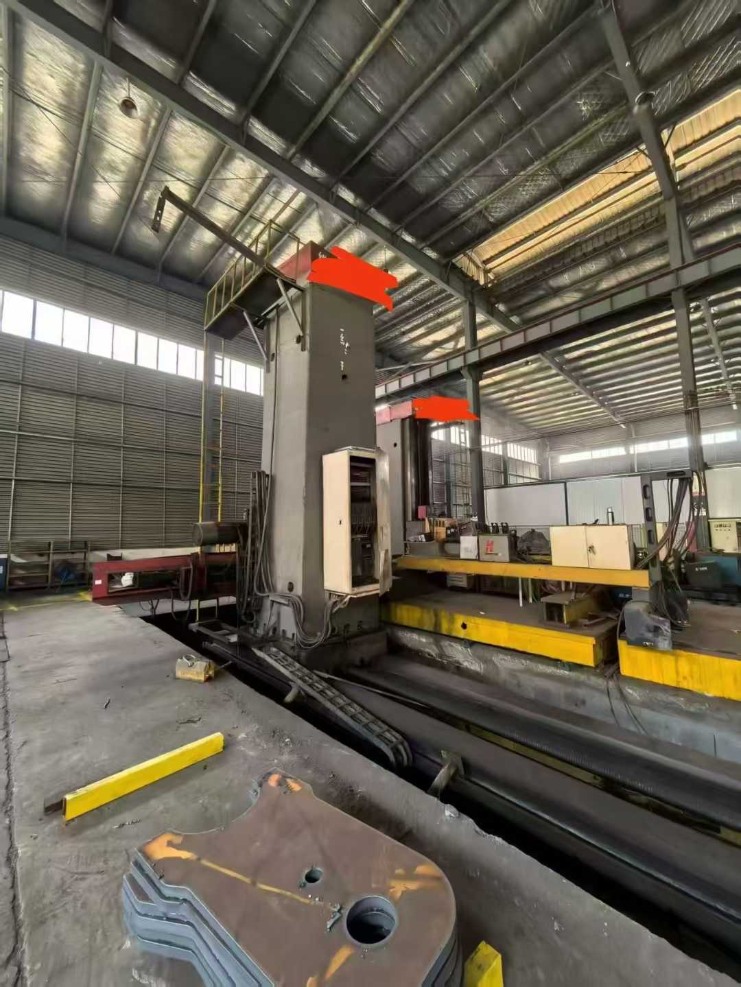 6916 CNC floor-type boring and milling machine. 3×6 m platform with 3×6 m Spanish Fagor 8055 system.