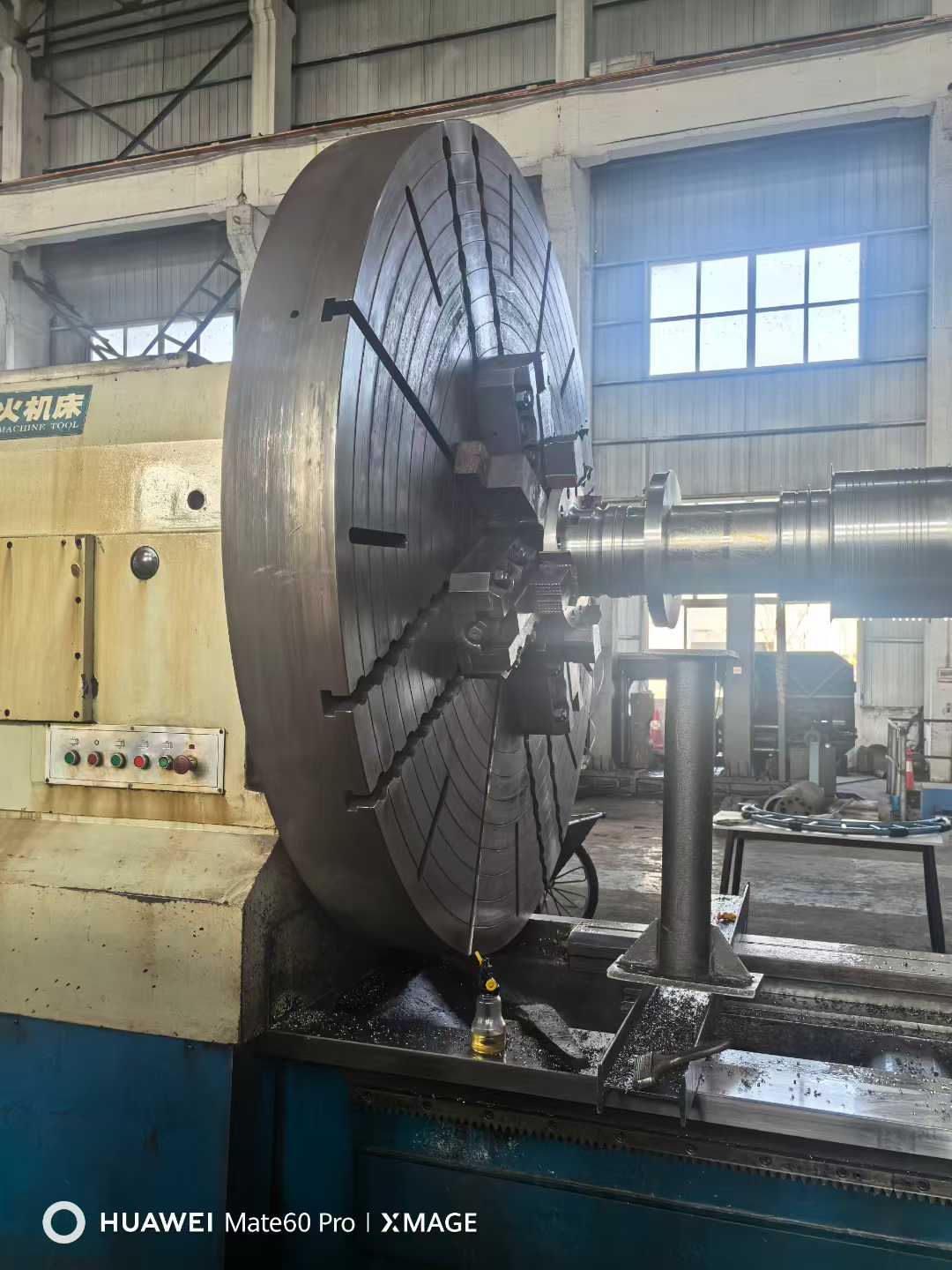 Xinghuo 61200/5m, Siemens CNC.