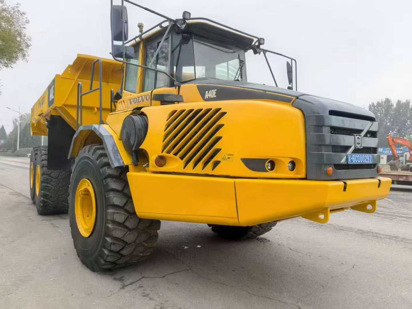 Volvo A40 grapple crane.