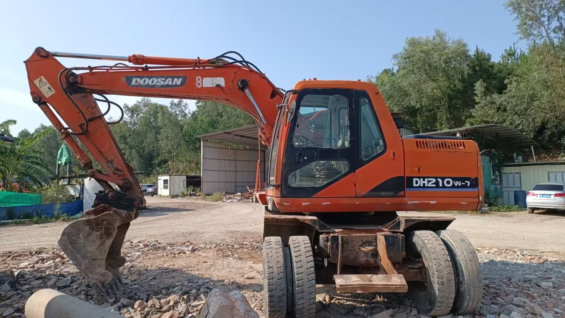 Doosan DH210W-7