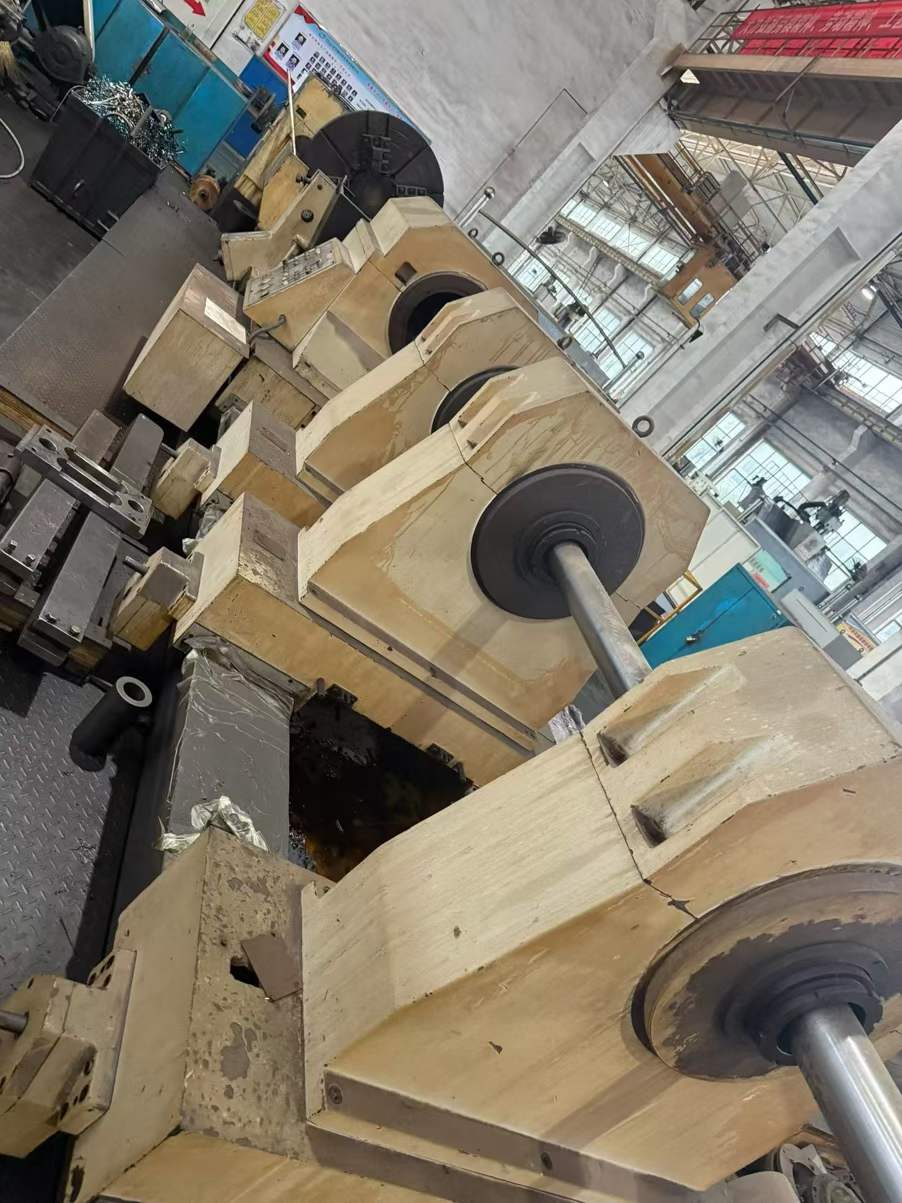 Texas Plessner T2180 deep hole drilling and boring machine. Dimensions: 800×8000, complete with all accessories.