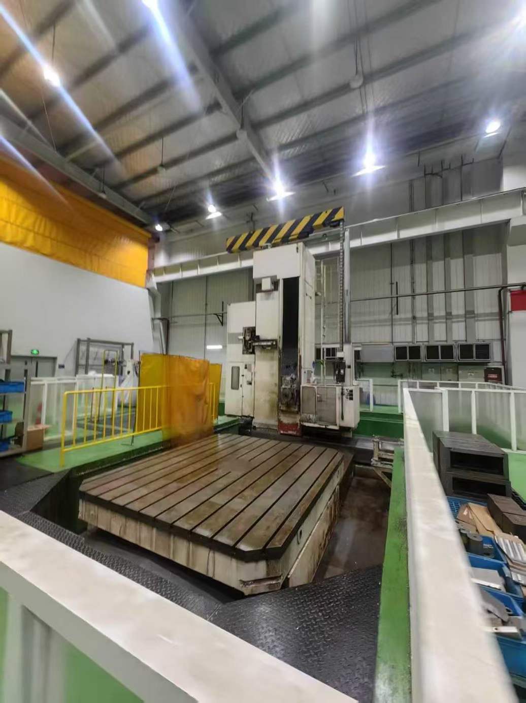 Japanese TOSHIBA-BF-130 floor-mounted boring and milling center.