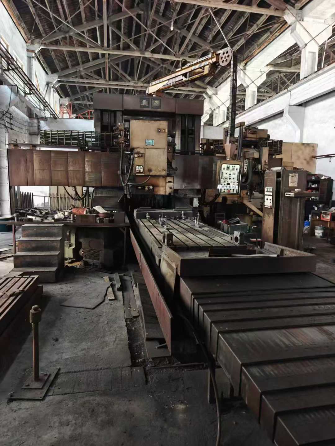 German Heckert Heavy-duty Portal Rail Grinding Machine.