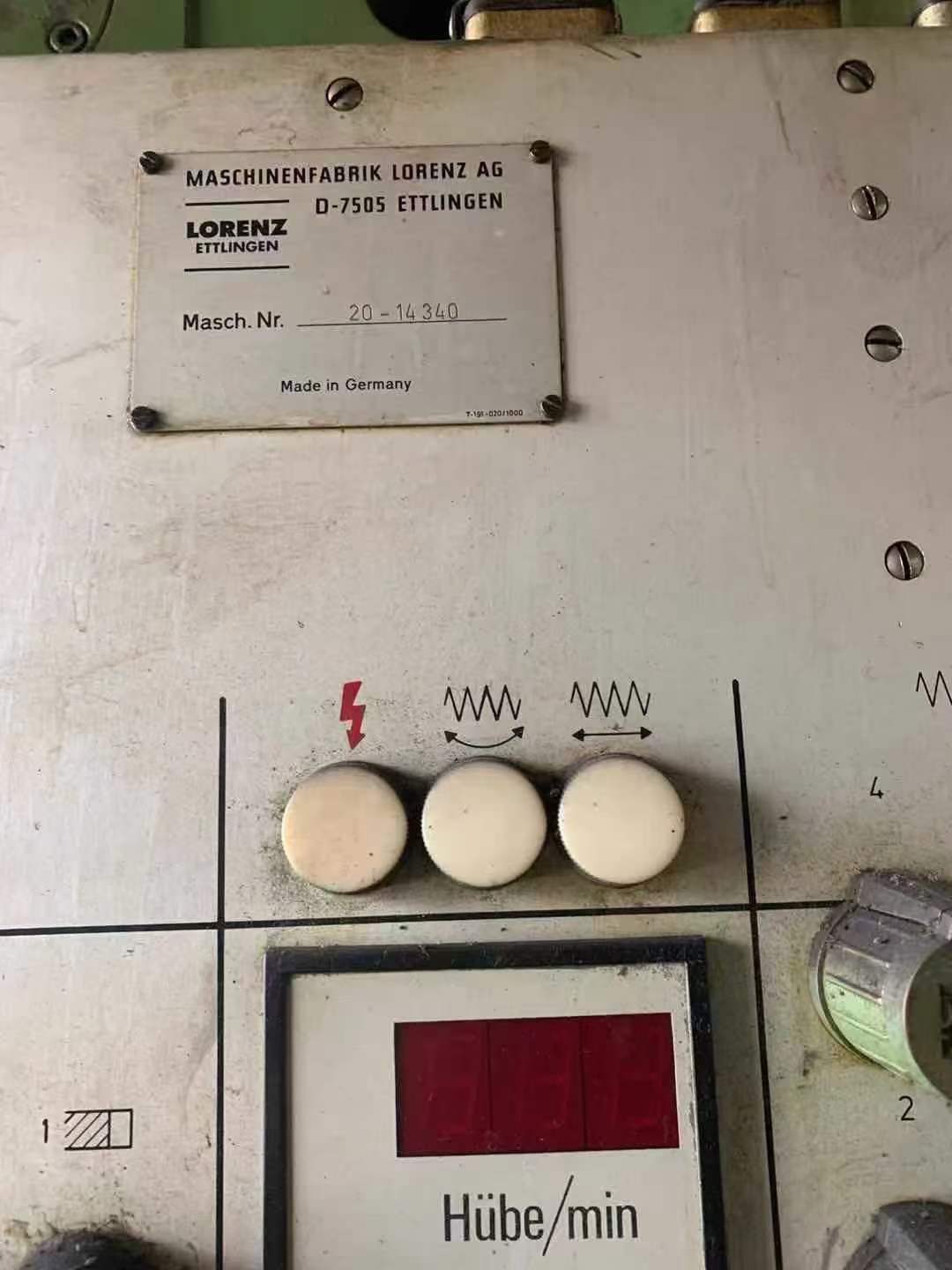 A 1.6-meter German Laurentz involute broaching machine!