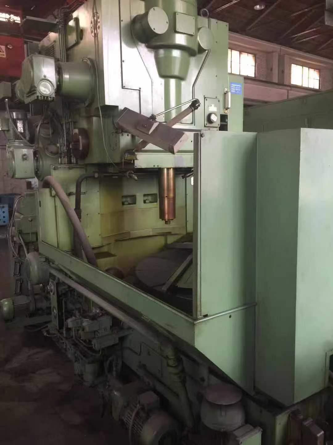 A 1.6-meter German Laurentz involute broaching machine!