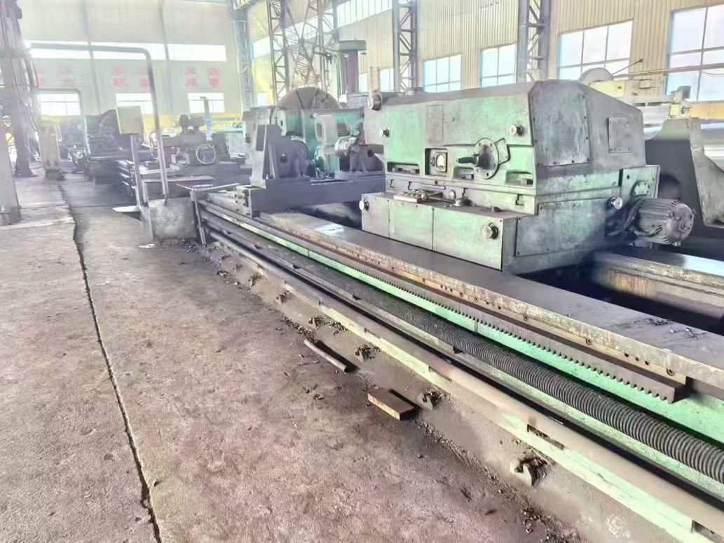 1.25 x 21 meters (18 + 3-meter length) Russian heavy passenger van.