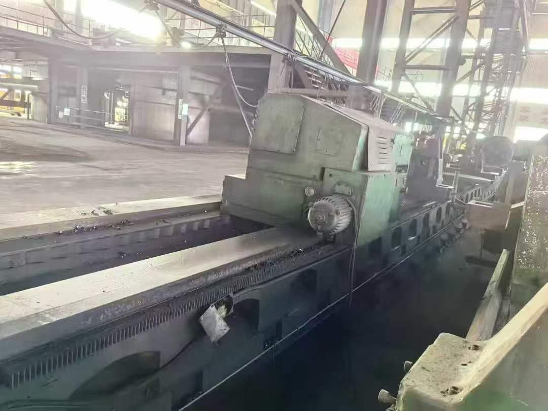 1.25 x 21 meters (18 + 3-meter length) Russian heavy passenger van.