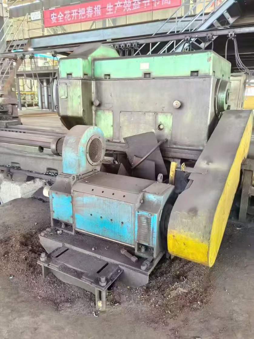 1.25 x 21 meters (18 + 3-meter length) Russian heavy passenger van.