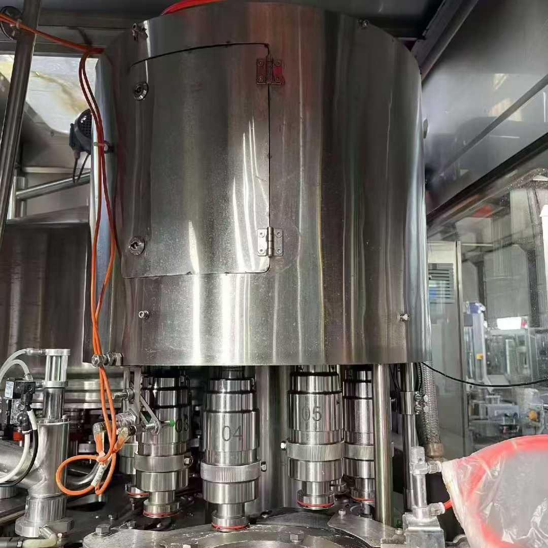 32 units, 38 caliber, virtually brand-new 2023 beverage filling machines with liquid nitrogen injection equipment.