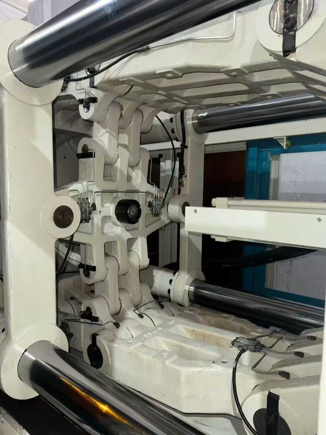 Lijin 400 original servo machine.