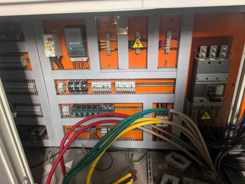 Jin Wei Ma Fei He 315-630 PE production line.