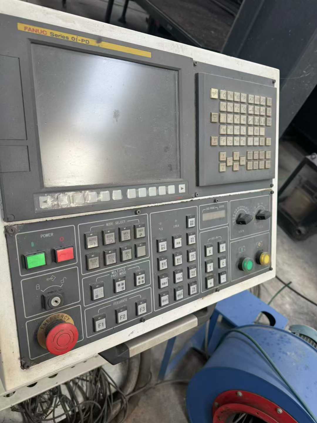 Pre-fabricated beam Liang Fa Ji, 1.5 meters long.✖️ 5-meter fully electric servo press.