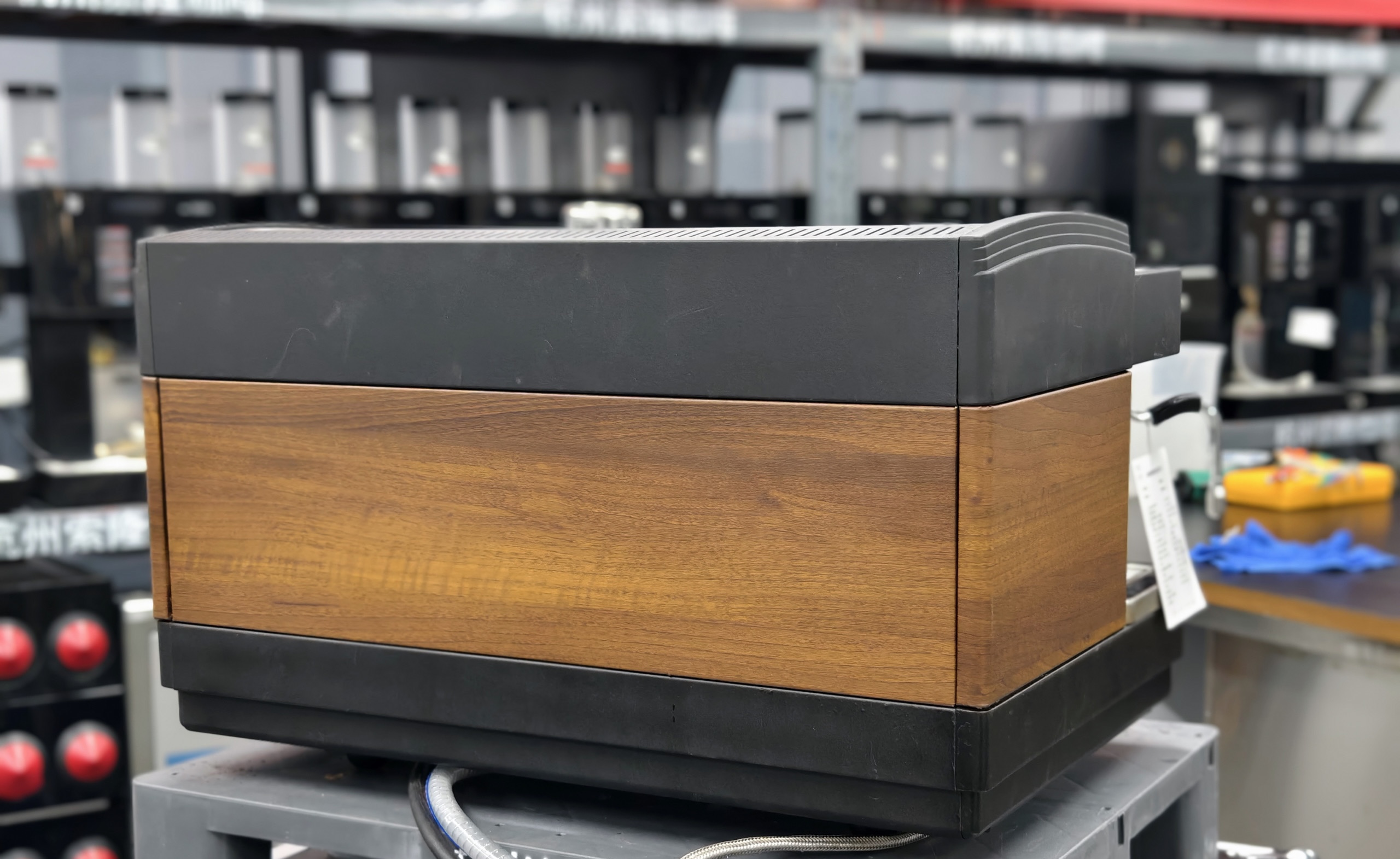 Manual Goldbelly M27 coffee machine.