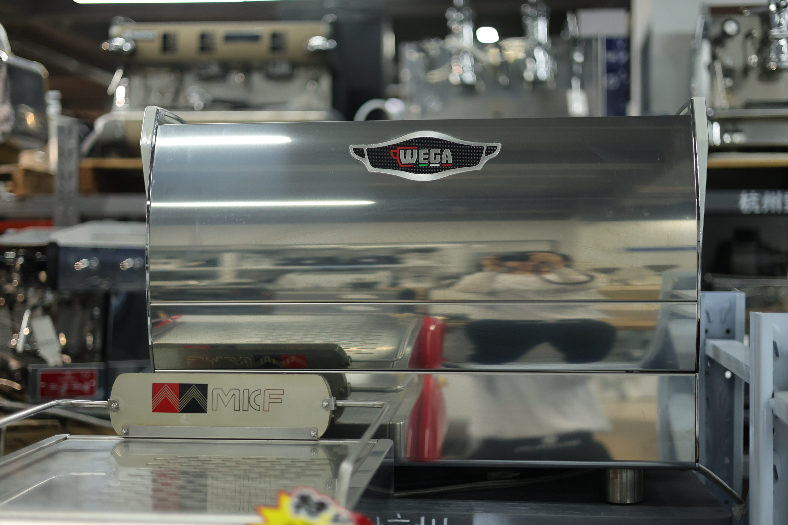 Italian brand: Wega coffee machine. Model: Polaris Mother-and-son boilers, rotating pumps.