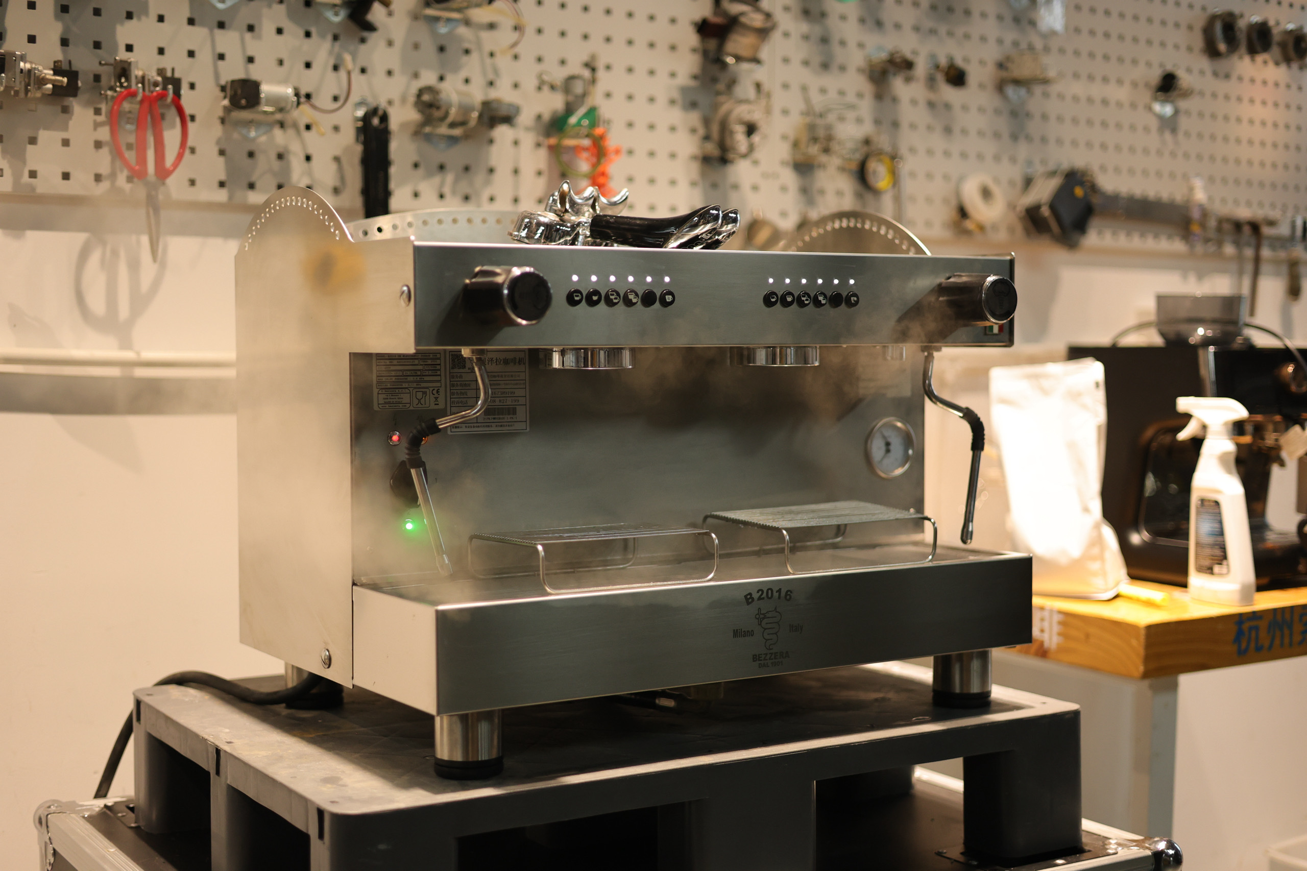 2021, the Bezzera b2016 coffee machine!