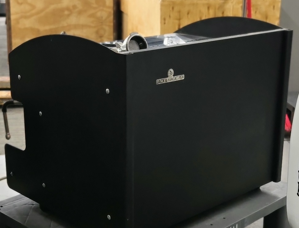 An imported commercial coffee machine, dual-head semi-automatic!