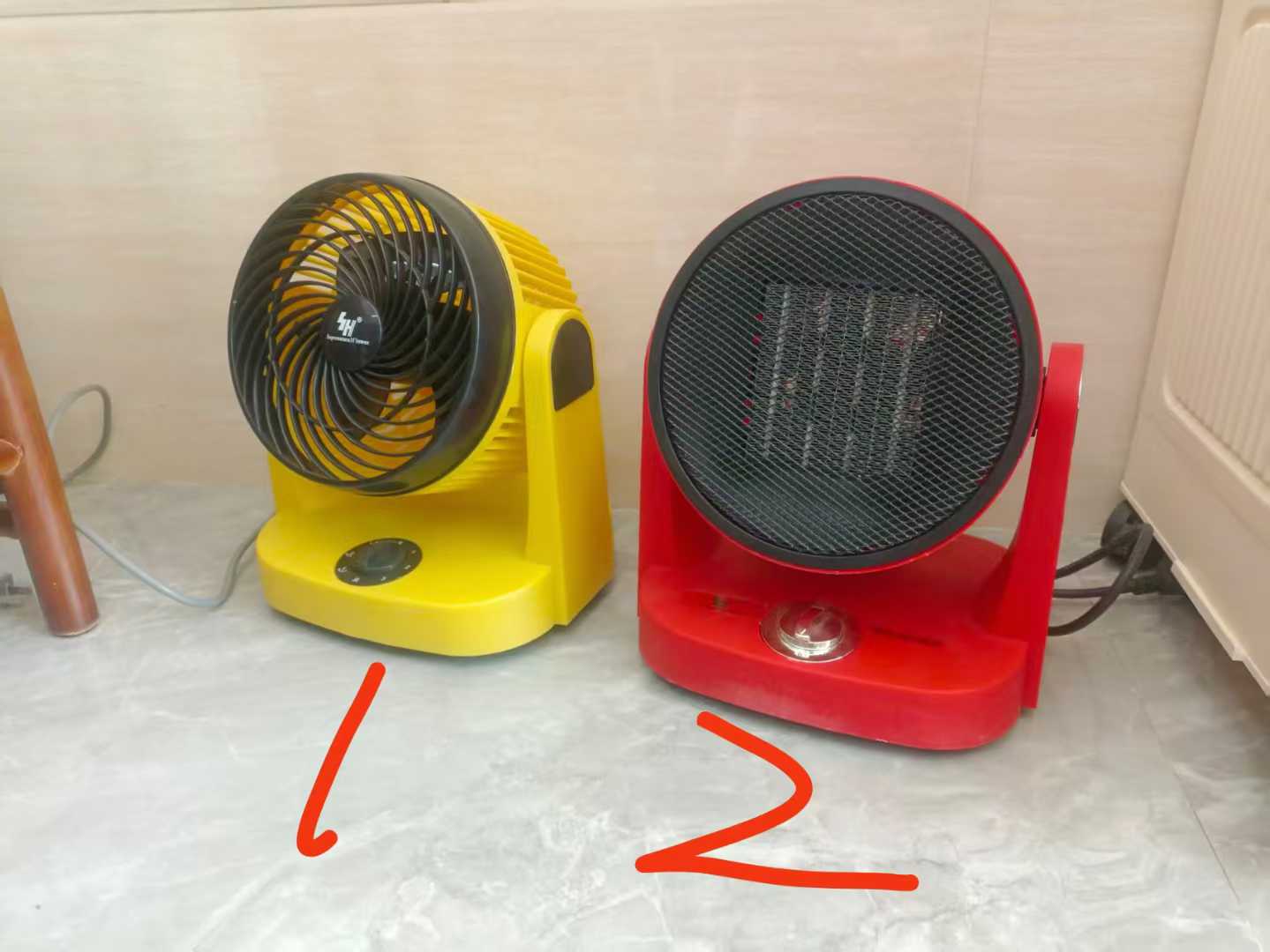 Second-hand fan molds are sold at low prices