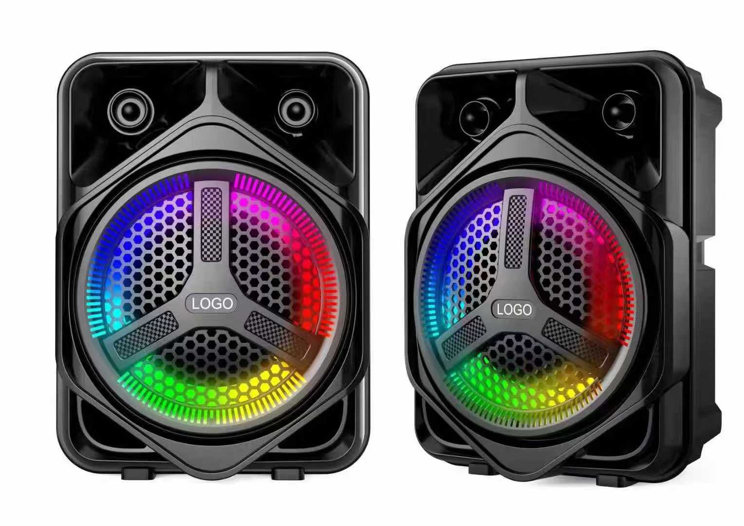 Second-hand speaker molds are sold at low prices.