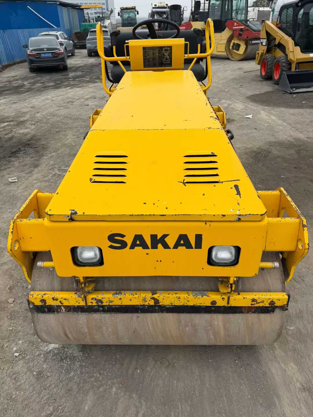 Purely imported Shui Jing SW330 mini roller, 3 tons, fully hydraulic, dual-drive, dual-vibration, operating for 1415 hours.