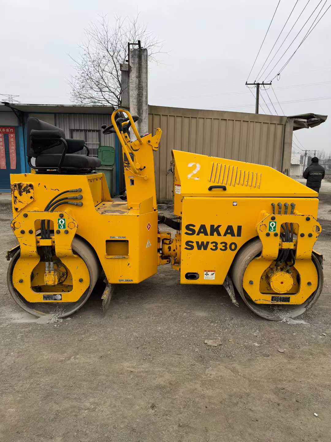 Purely imported Shui Jing SW330 mini roller, 3 tons, fully hydraulic, dual-drive, dual-vibration, operating for 1415 hours.