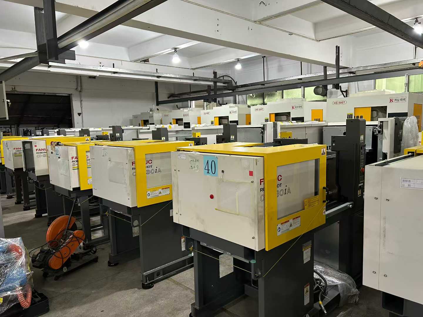 A batch of FANUC 30B and 30A optical electric injection molding machines, with exceptionally well-maintained machinery.