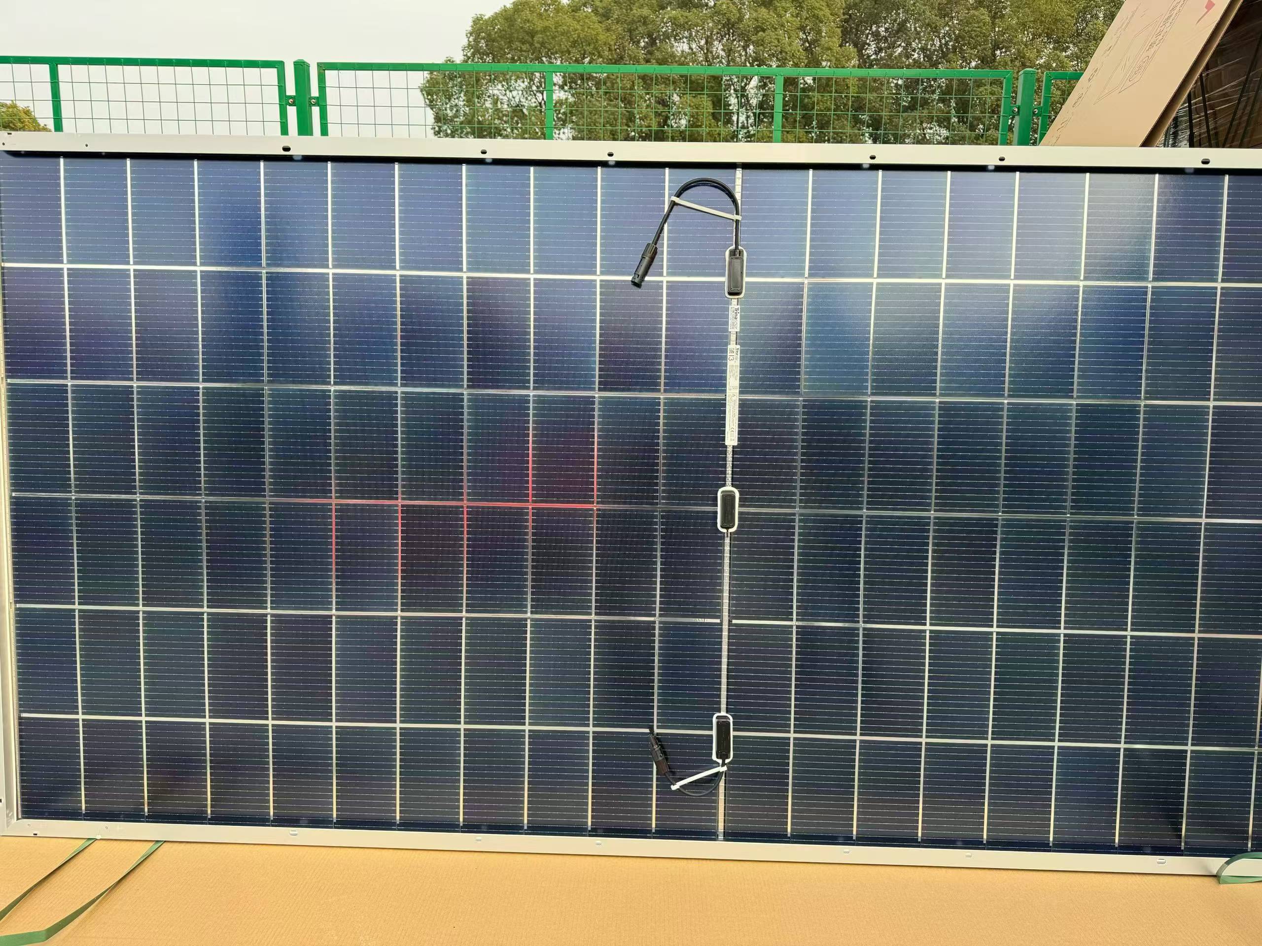 Large quantities of Trina’s 630-watt modules have arrived. Dimensions: 2382*1134*30.