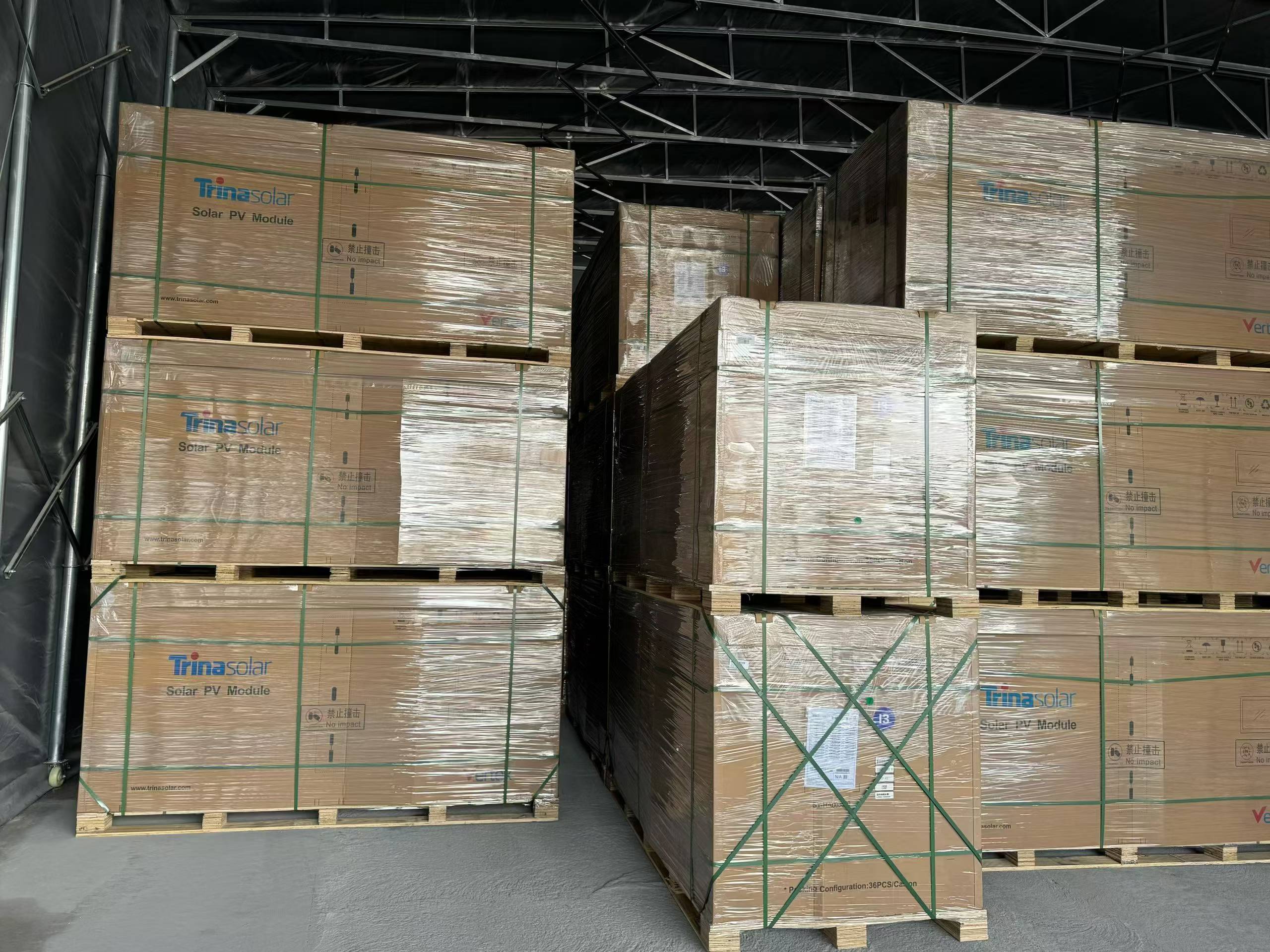 Large quantities of Trina’s 630-watt modules have arrived. Dimensions: 2382*1134*30.