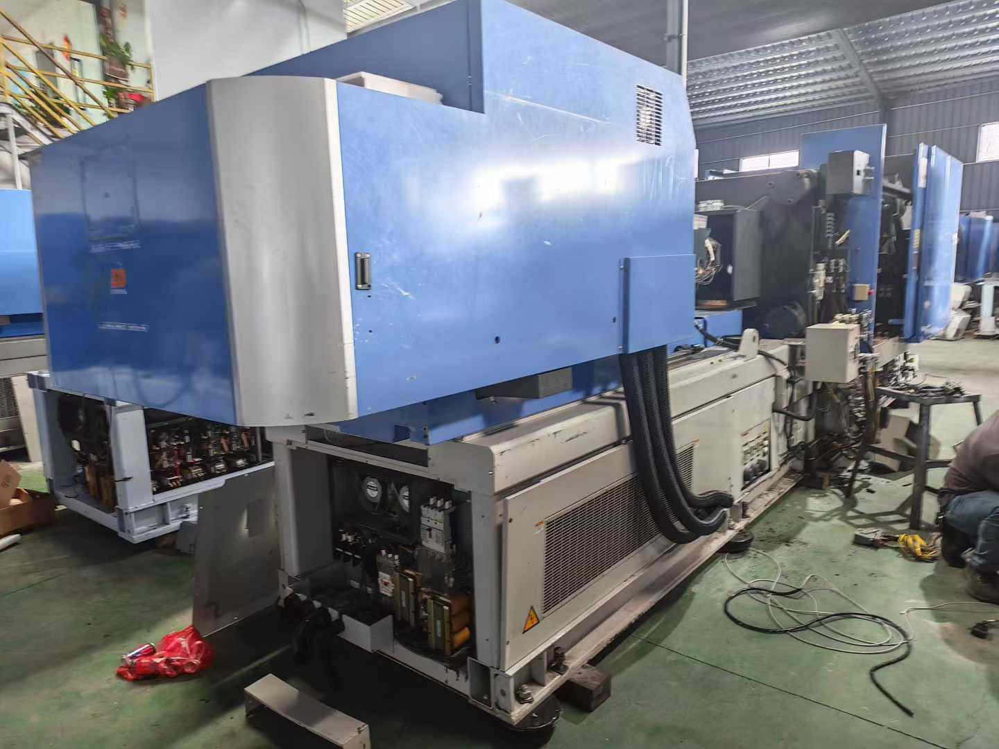 350AD to 890H, screw rod 58, firing rate 270.